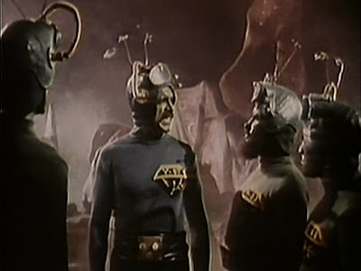 ESCENAS DE LA PELÍCULA